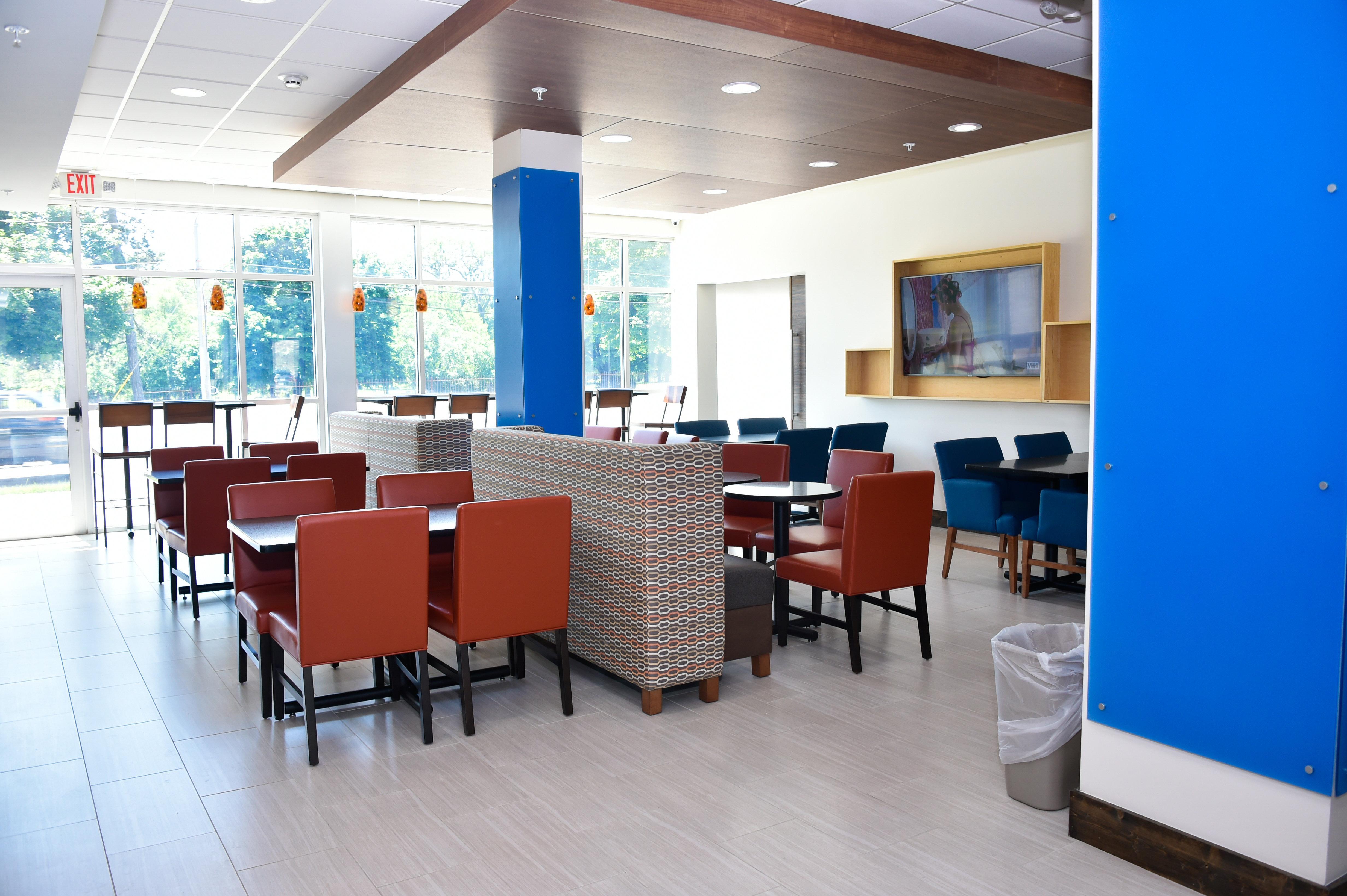 Holiday Inn Express & Suites - Bensenville - O'Hare By Ihg Buitenkant foto