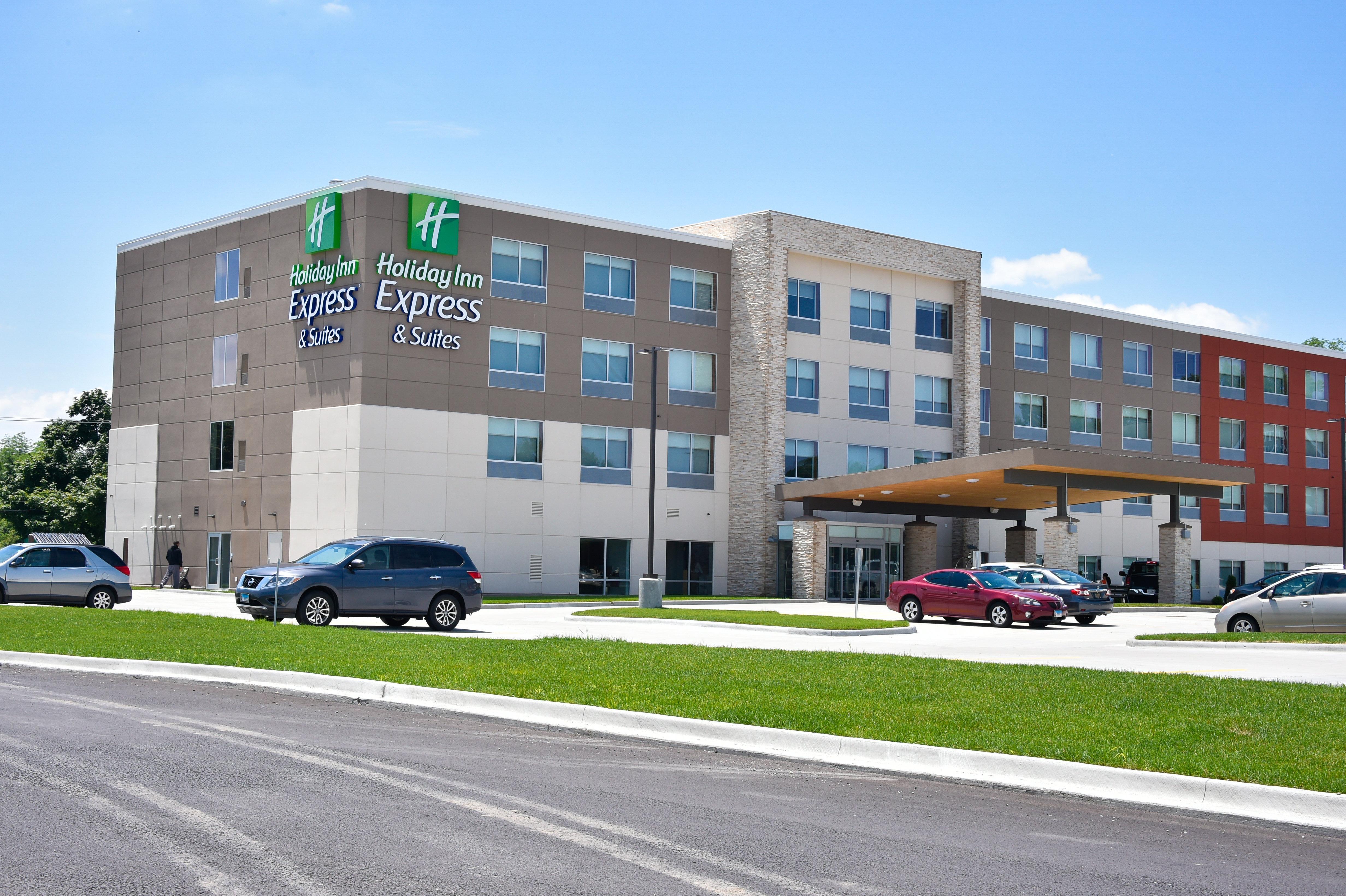Holiday Inn Express & Suites - Bensenville - O'Hare By Ihg Buitenkant foto